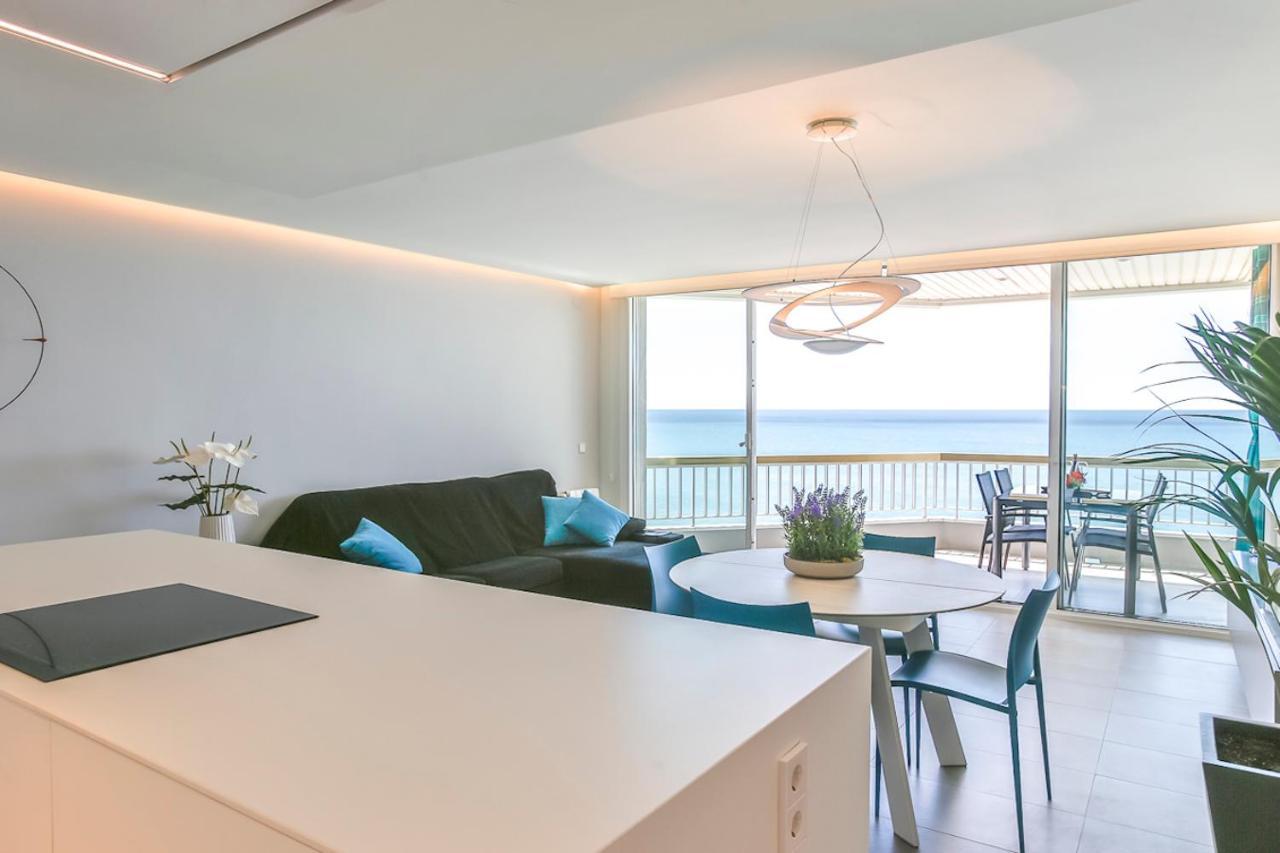 Magnifico Apartamento - Primera Linea De Mar Calafell Exterior photo